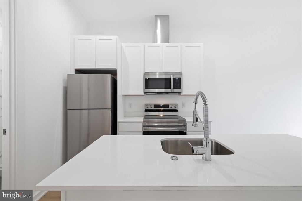 710 Kennedy Street Nw - Photo 5