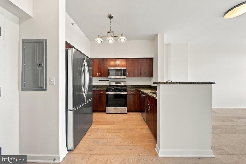 1000 New Jersey Avenue Se - Photo 13