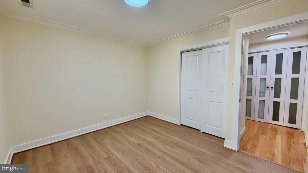 14 S St Ne - Photo 8