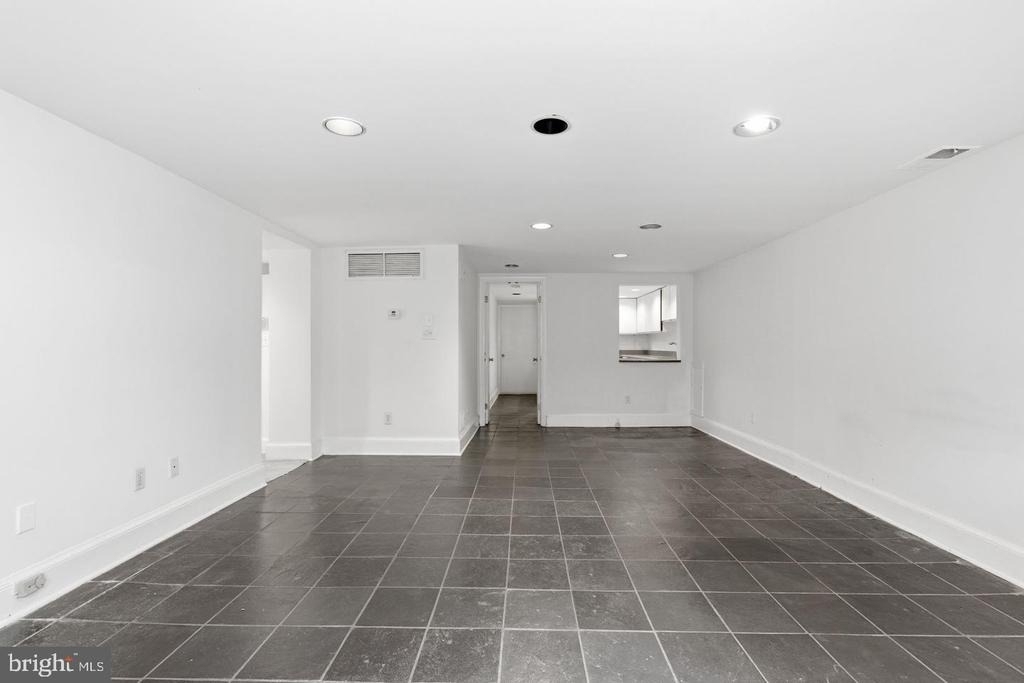 308 East Capitol Street Ne - Photo 14