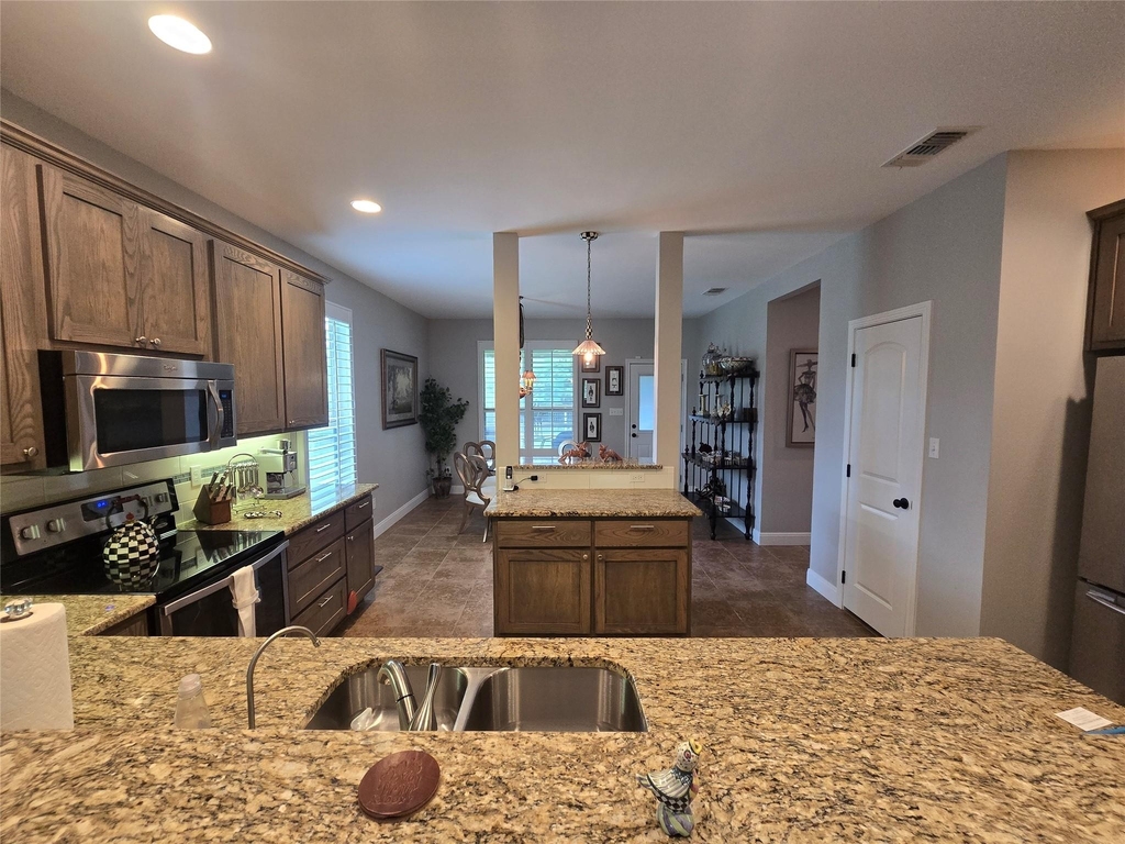 140 Manawianui Dr - Photo 1