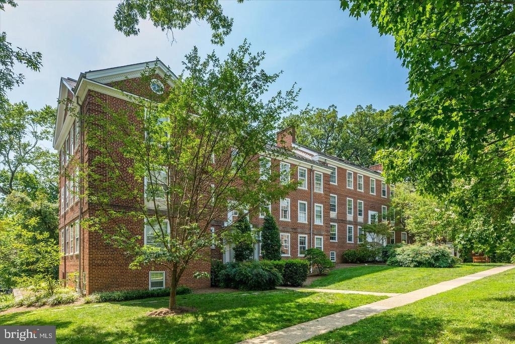 3420 39th Street Nw - Photo 3