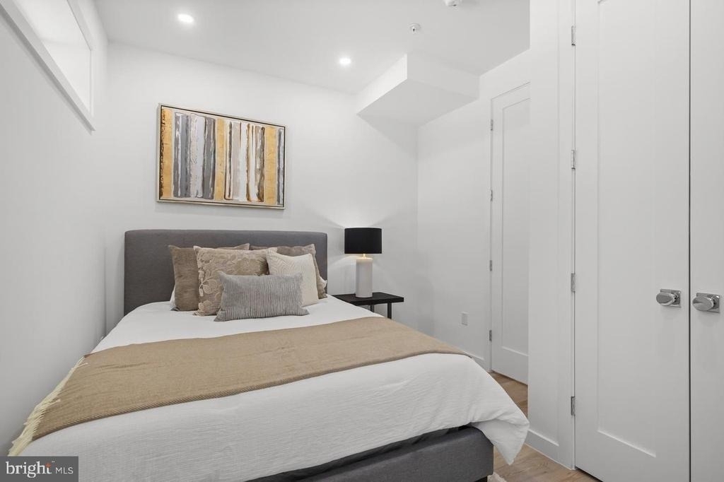 808 13th Street Ne - Photo 17