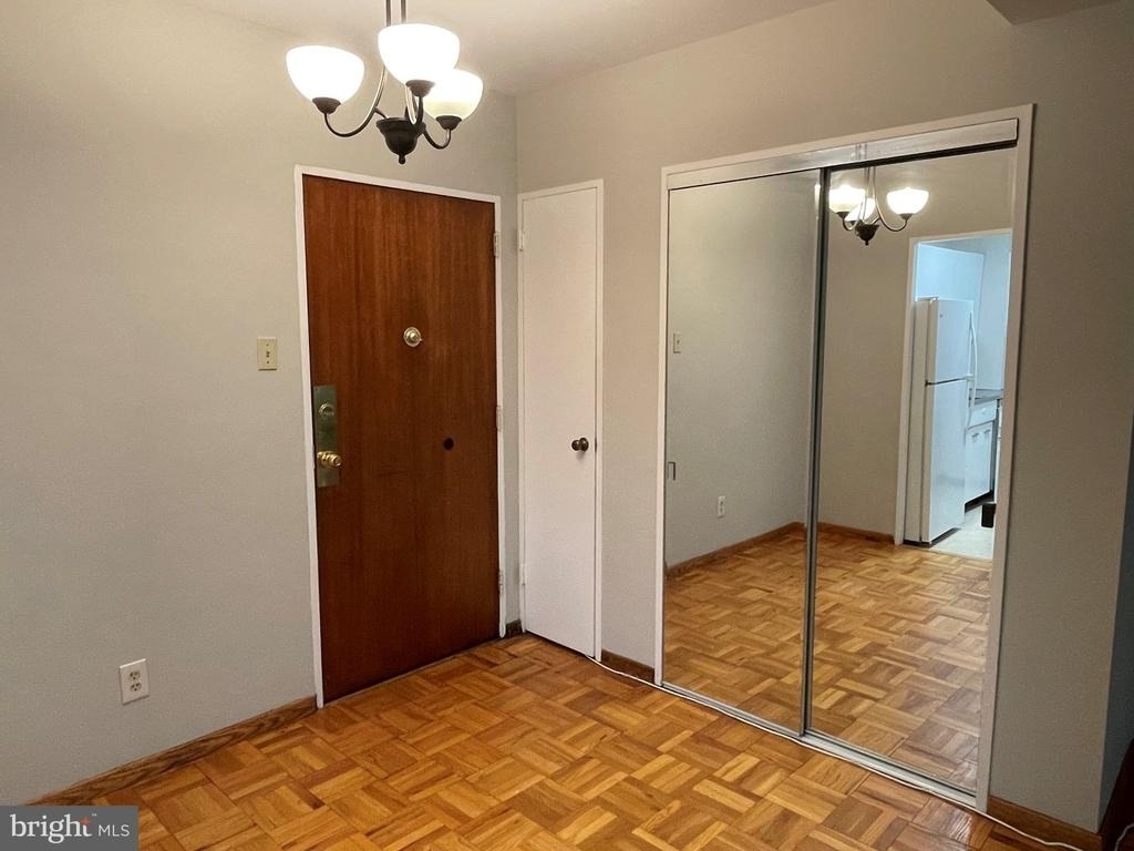 2475 Virginia Avenue Nw - Photo 6