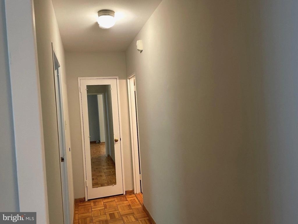 2475 Virginia Avenue Nw - Photo 14