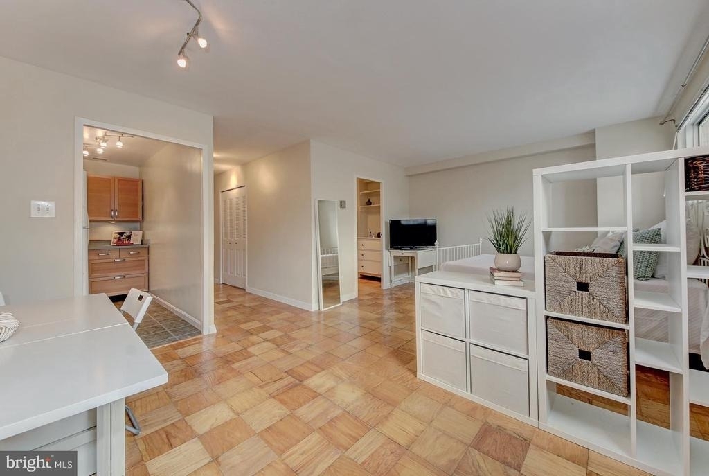 2829 Connecticut Avenue Nw - Photo 1