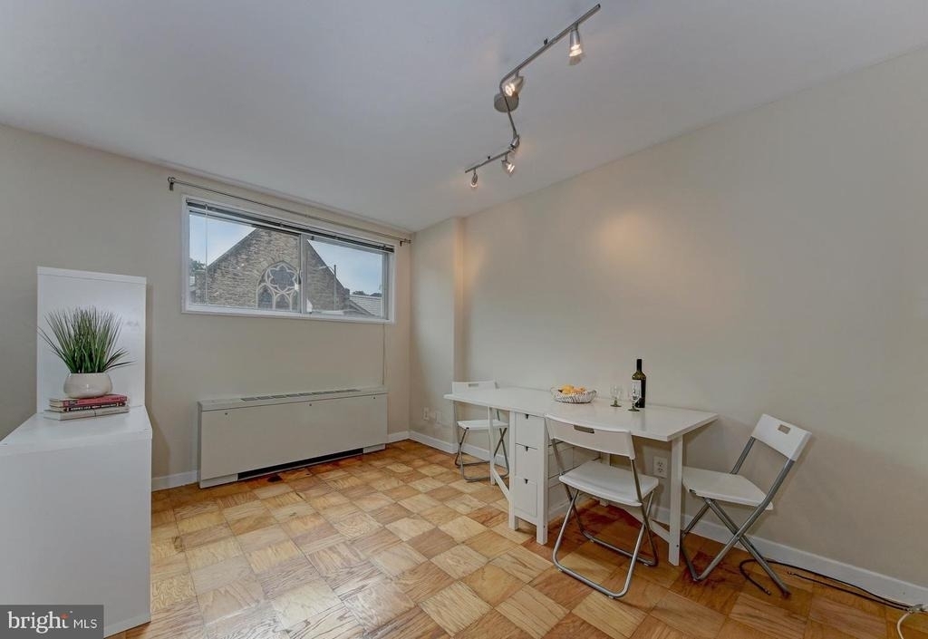 2829 Connecticut Avenue Nw - Photo 2