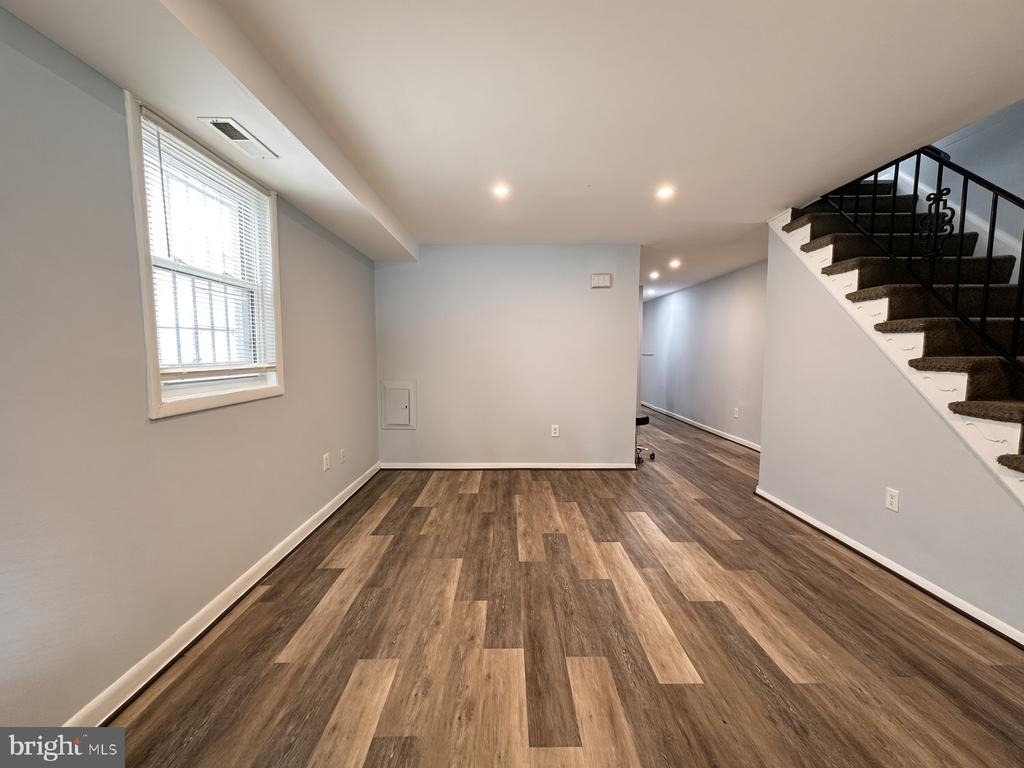 708 Alabama Avenue Se - Photo 3