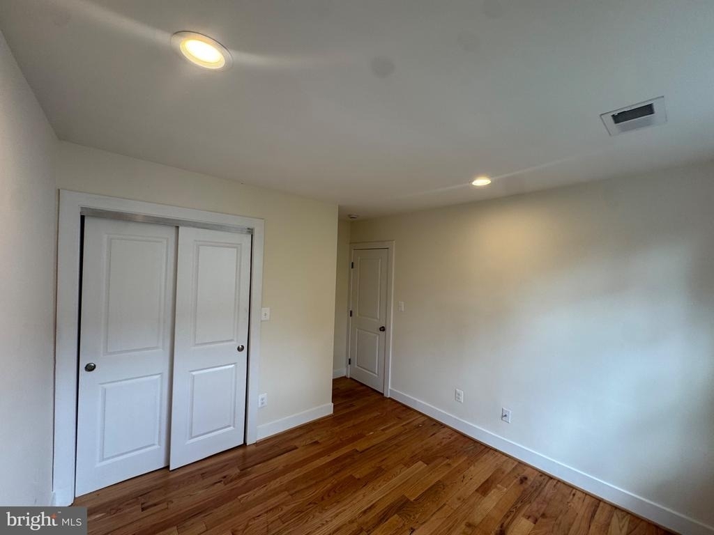 847 48th Street Ne - Photo 28
