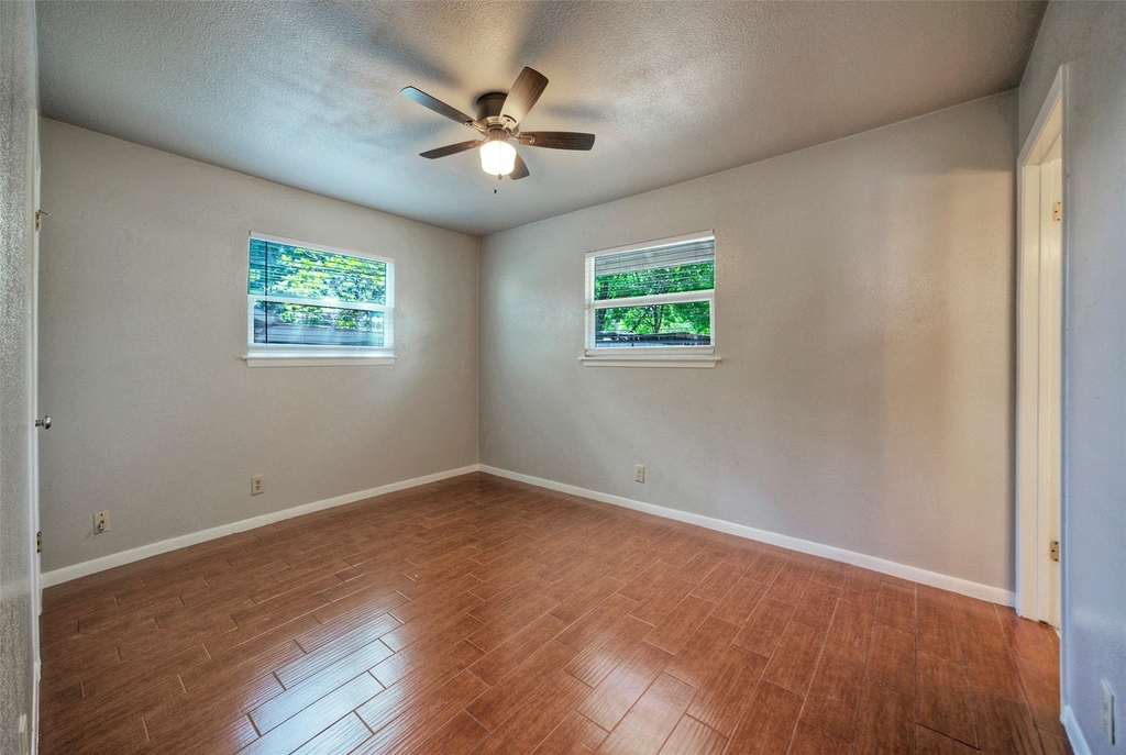 405 E Grady Dr - Photo 14