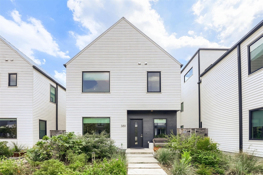 3811 Taniguchi St - Photo 0
