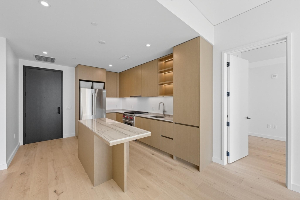 610 Davis St - Photo 4