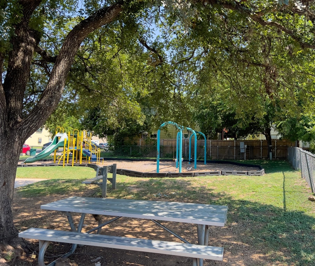 9901 Roxanna Dr - Photo 10