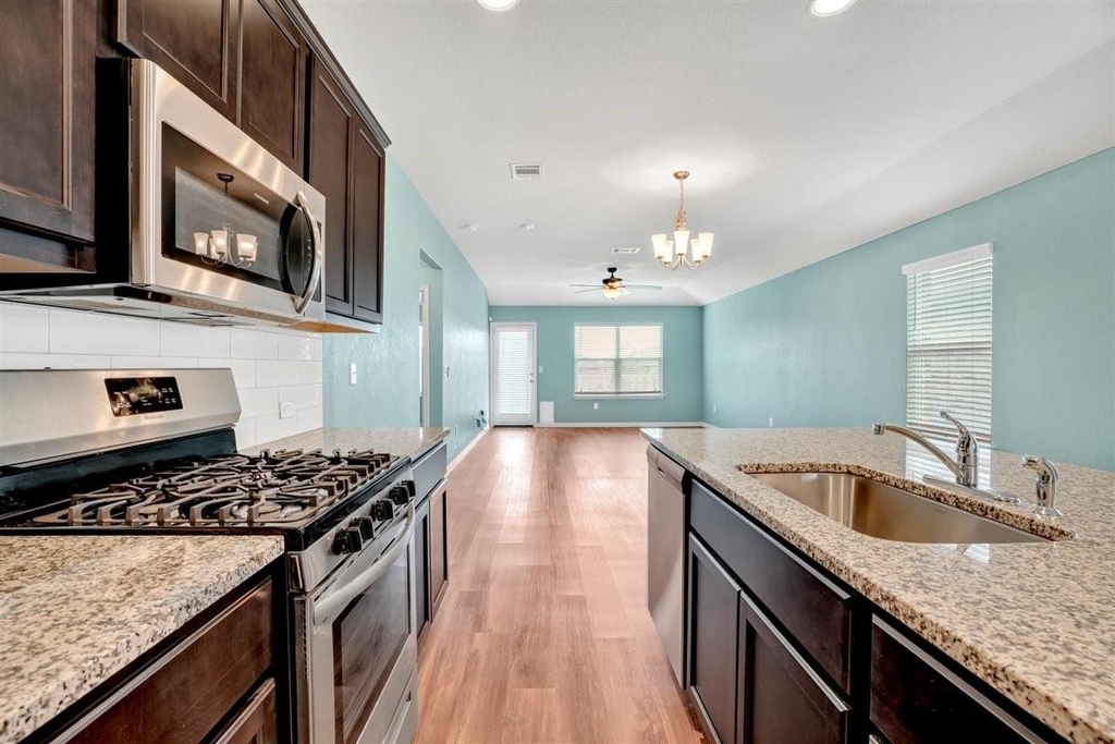 1425 Fairhaven Gtwy - Photo 4