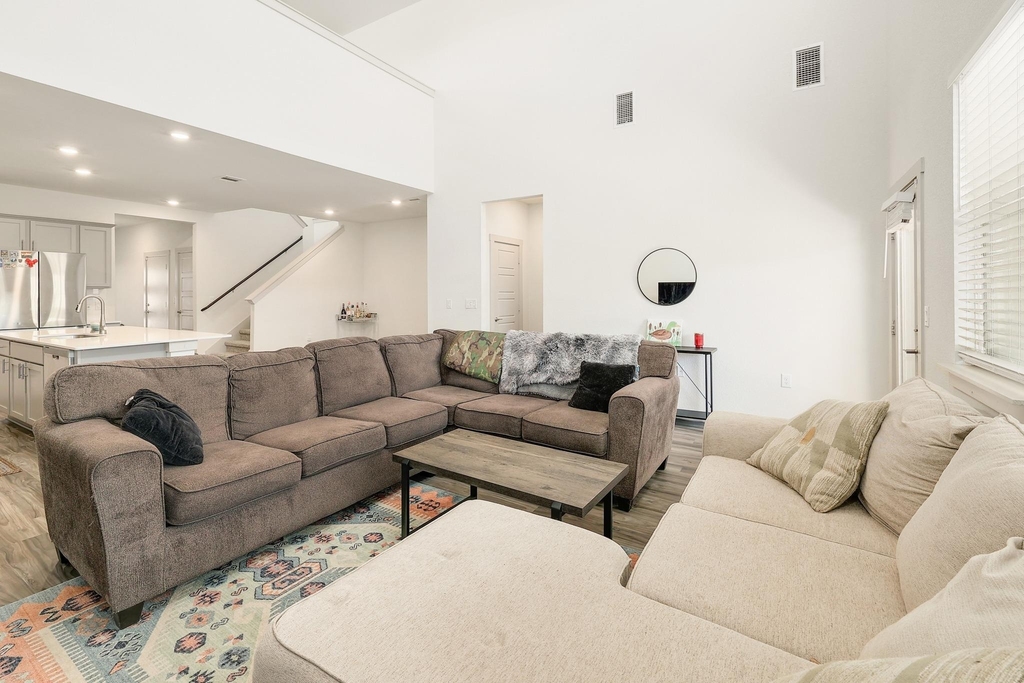 14008 Zuhause Dr - Photo 5