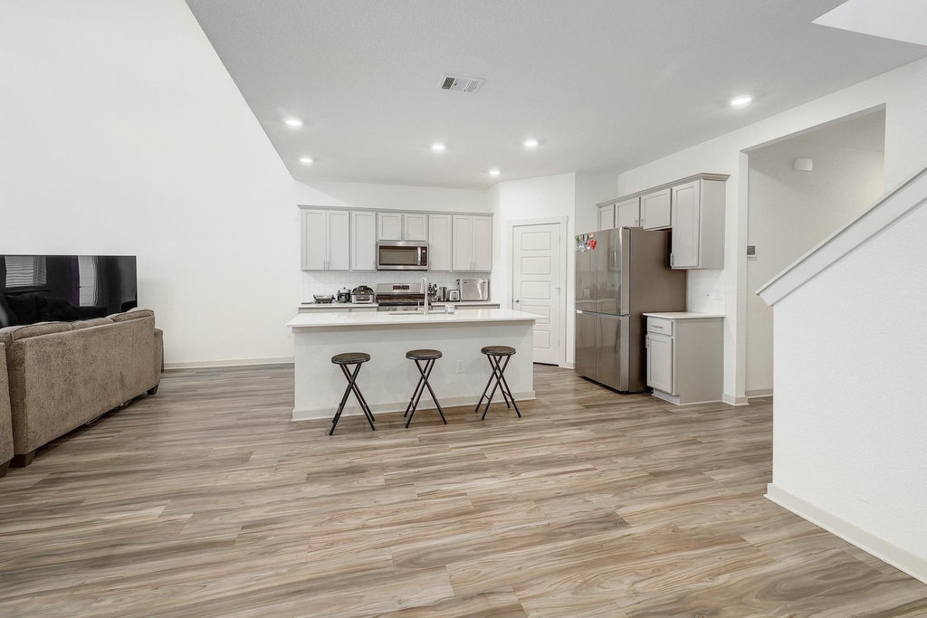 14008 Zuhause Dr - Photo 8