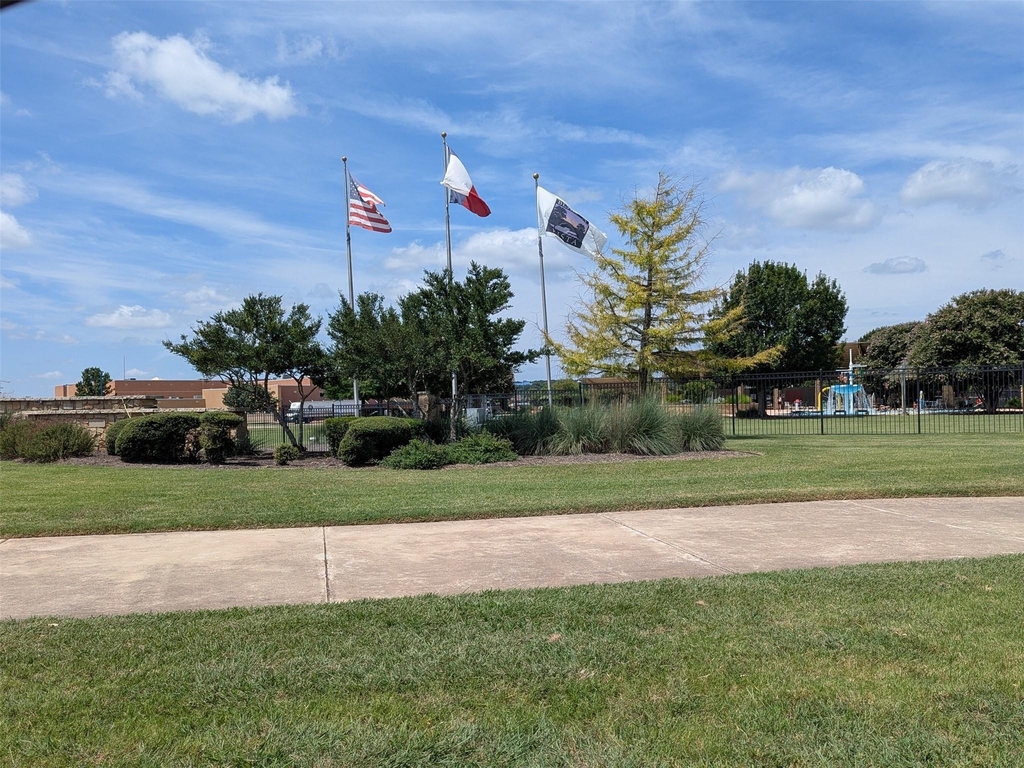 302 Mossycup Dr - Photo 16
