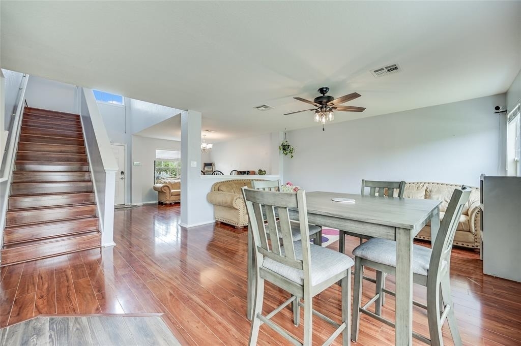 676 Goldenrod St - Photo 5