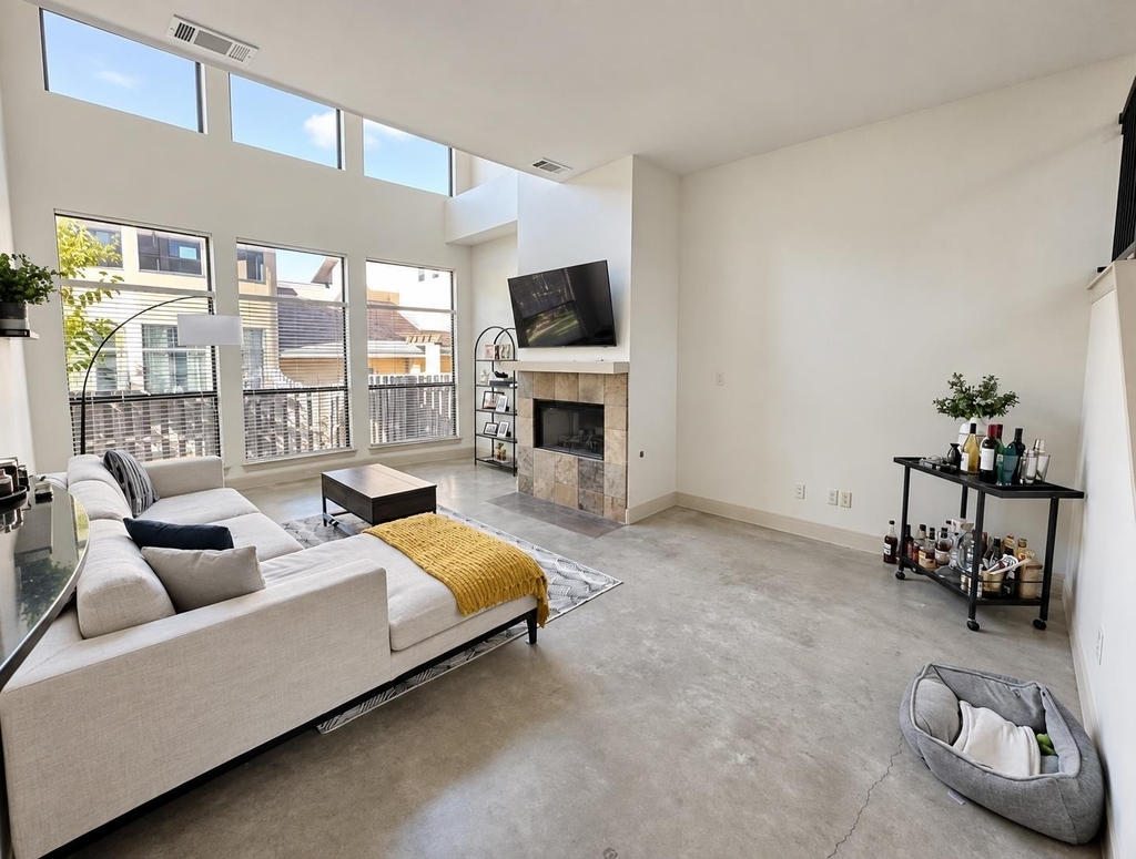 2316 Thornton Rd - Photo 1