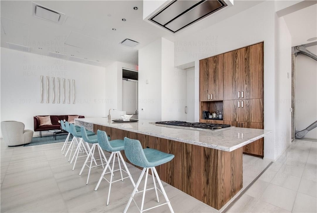 301 West Ave - Photo 17