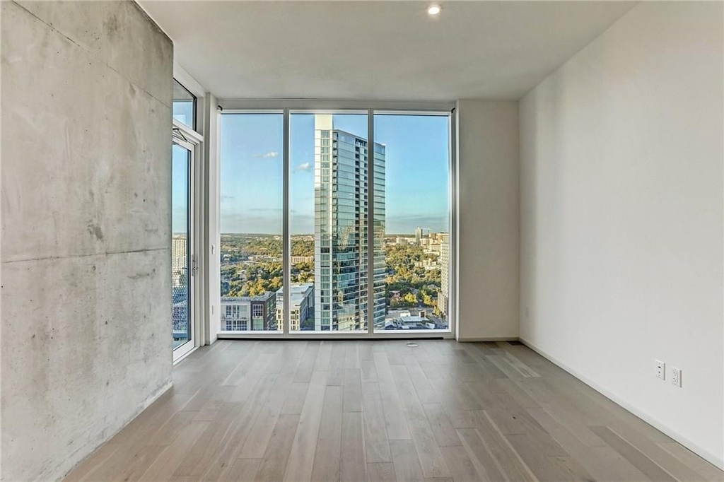 301 West Ave - Photo 4