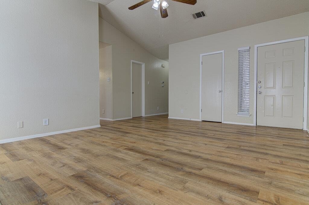 9624 Sugar Hill Dr - Photo 3