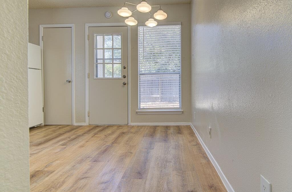 9624 Sugar Hill Dr - Photo 5