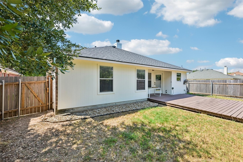 110 Newport Landing Pl - Photo 32
