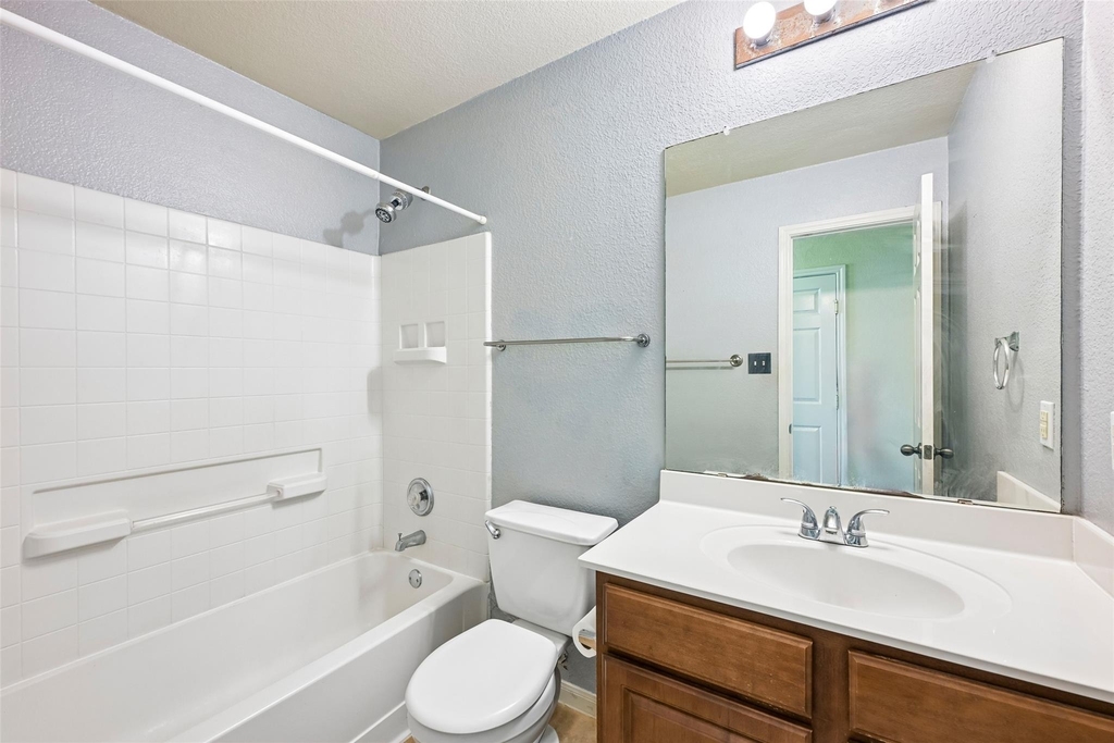 110 Newport Landing Pl - Photo 19