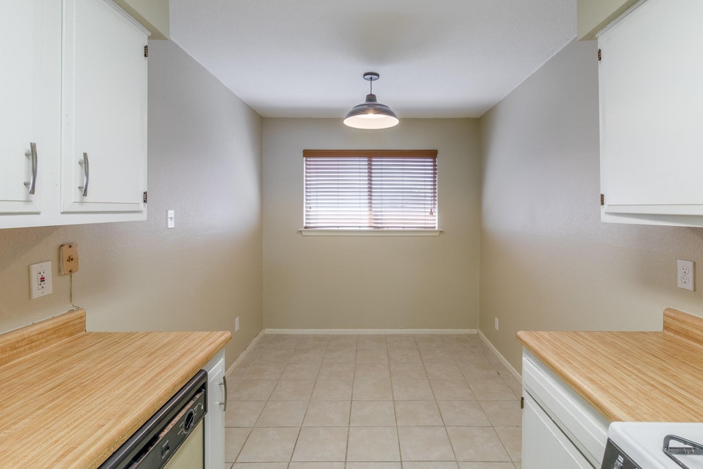 11205 Slippery Elm Trl - Photo 9