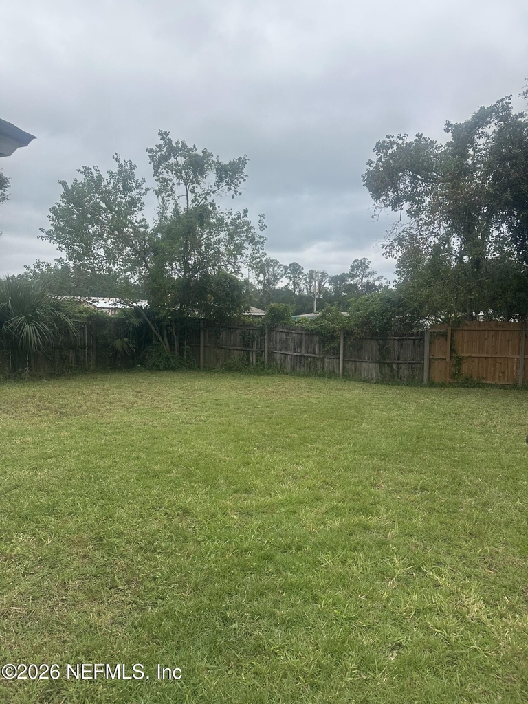 11170 Wandering Oaks Drive - Photo 14