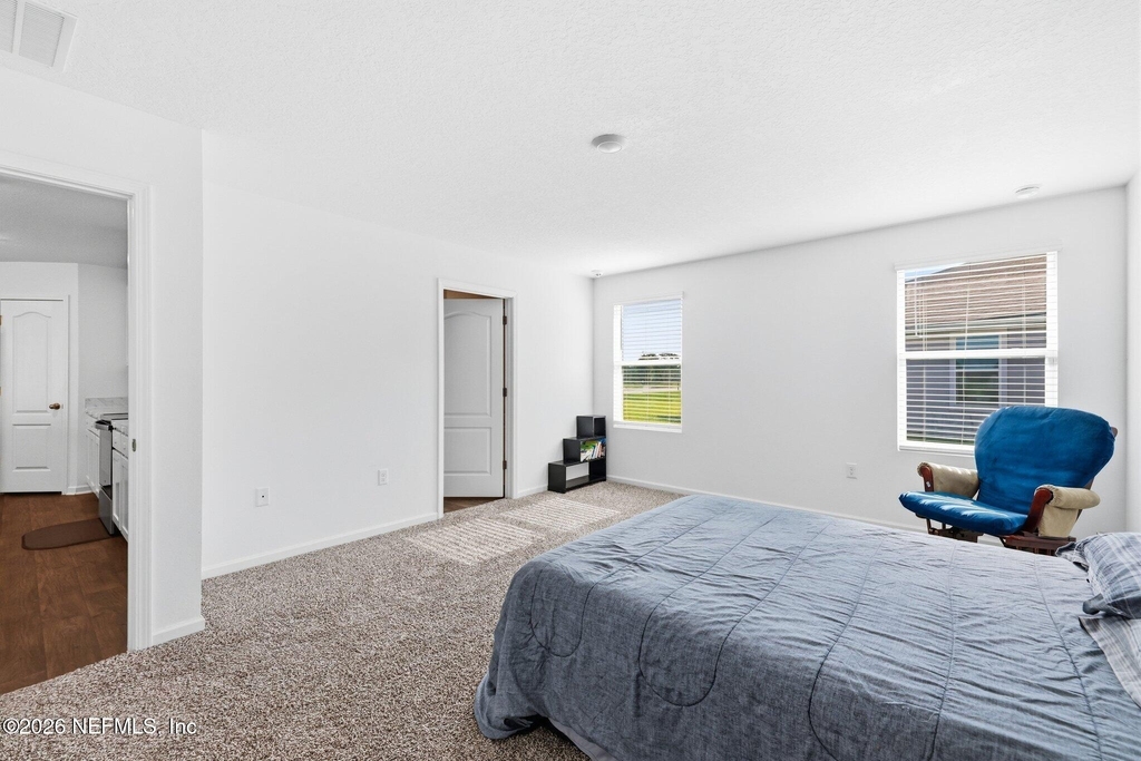 12069 Green Thicket Lane - Photo 18