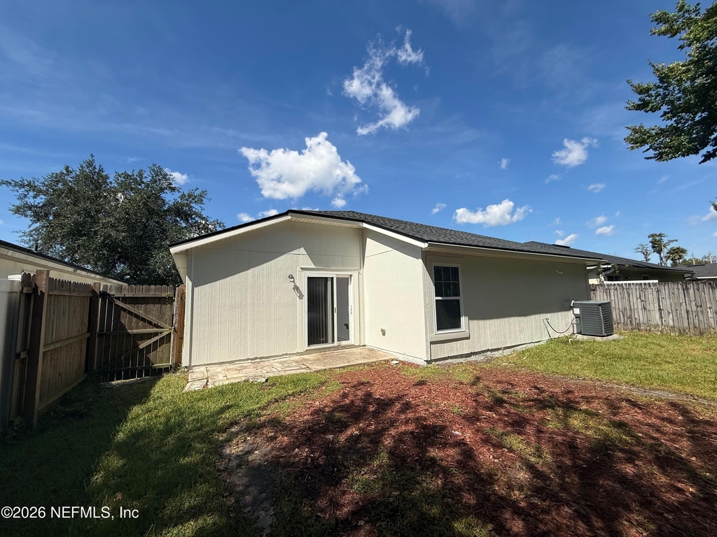 6841 Ridgeview Avenue - Photo 31