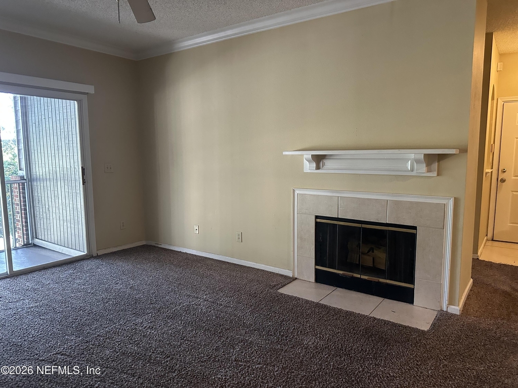 10000 Gate Pkwy N - Photo 4