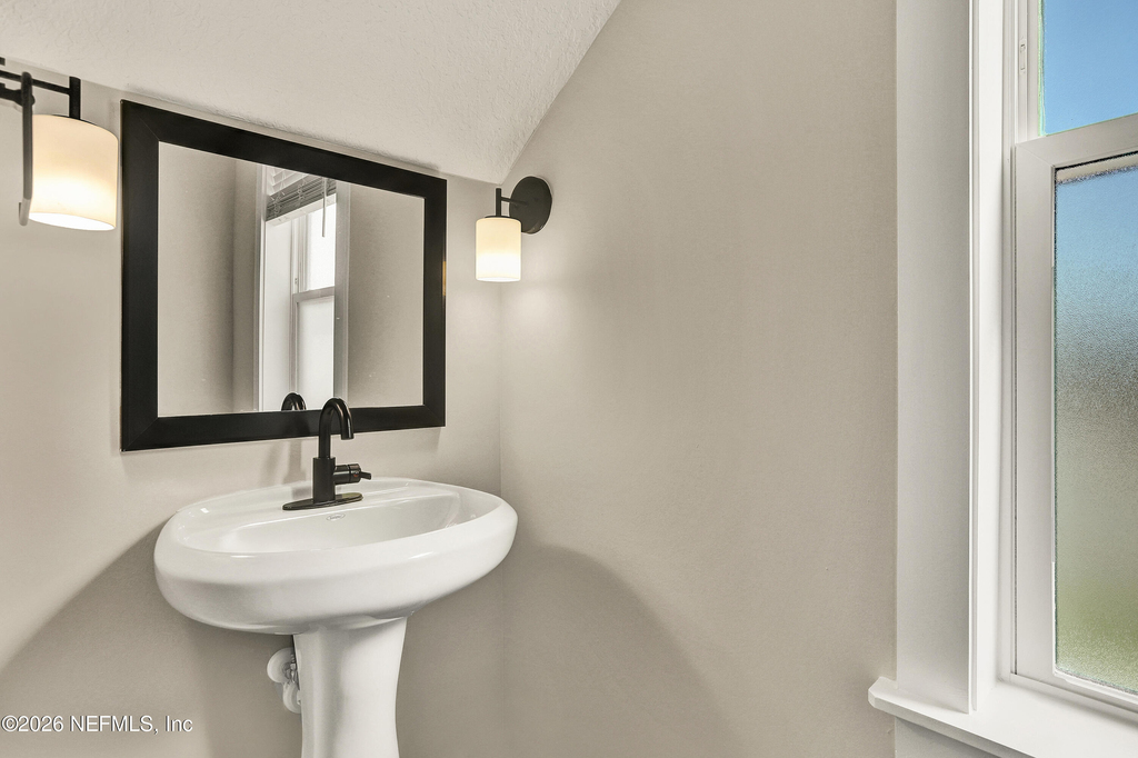 453 E 1st Street - Photo 9