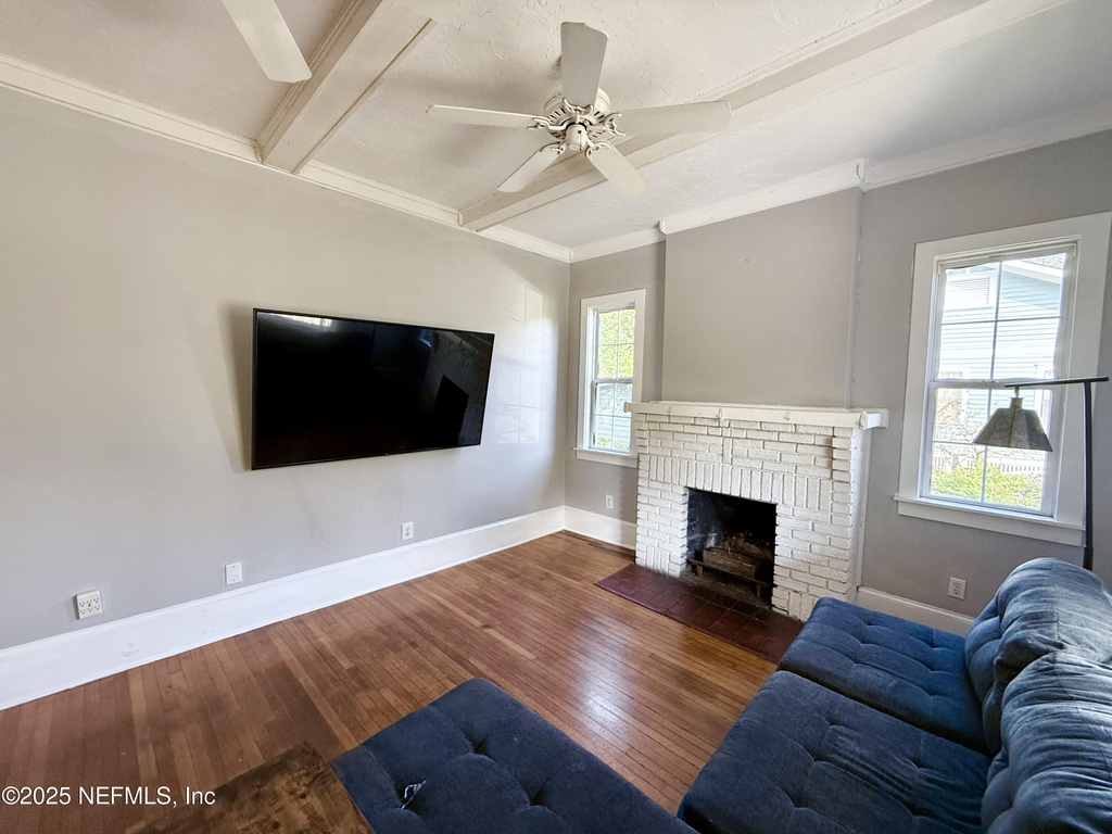 2739 Green Street - Photo 5