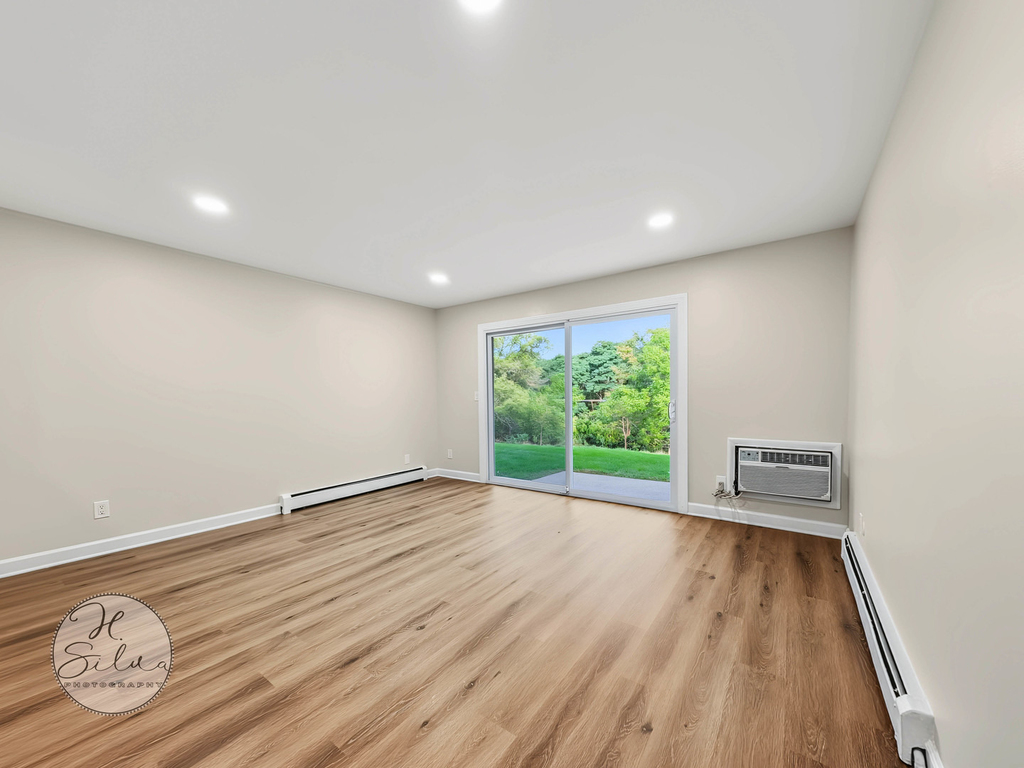 15 Arrowhead Drive - Photo 2