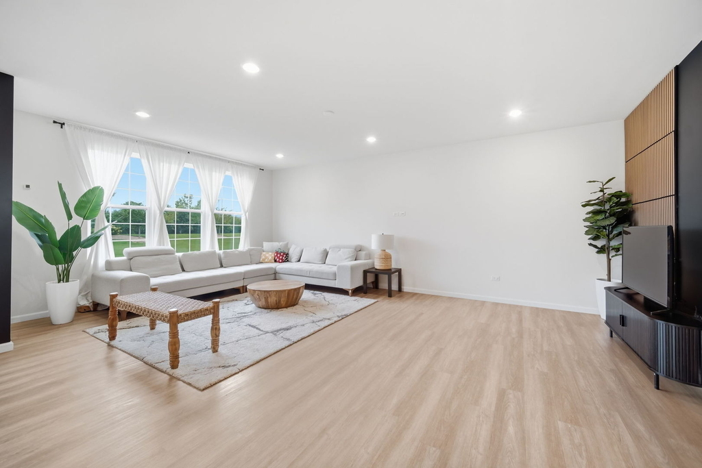 24618 W Alexis Lane - Photo 11