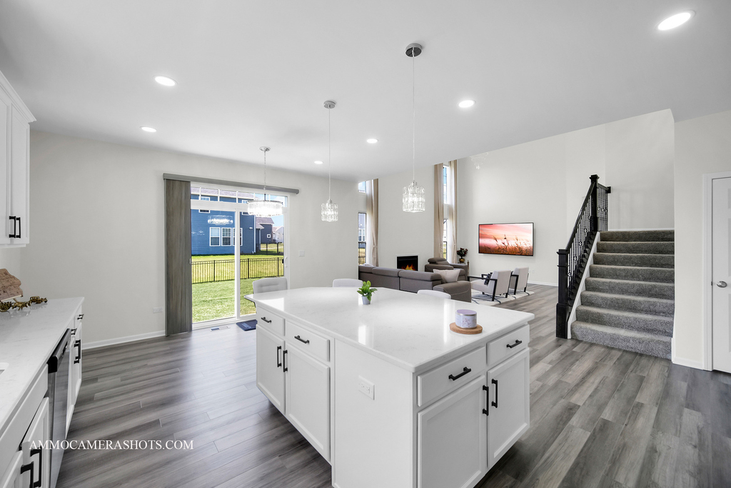 12504 S Cherry Blossom Boulevard - Photo 9