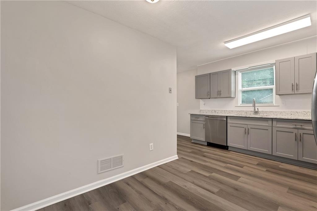 649 Oakland Way - Photo 14