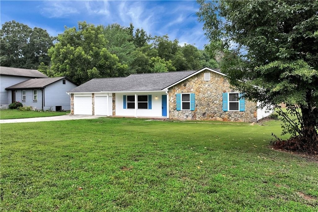 649 Oakland Way - Photo 1