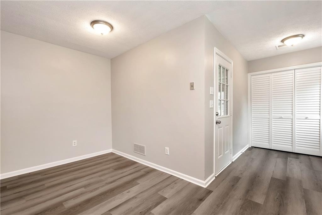 649 Oakland Way - Photo 18