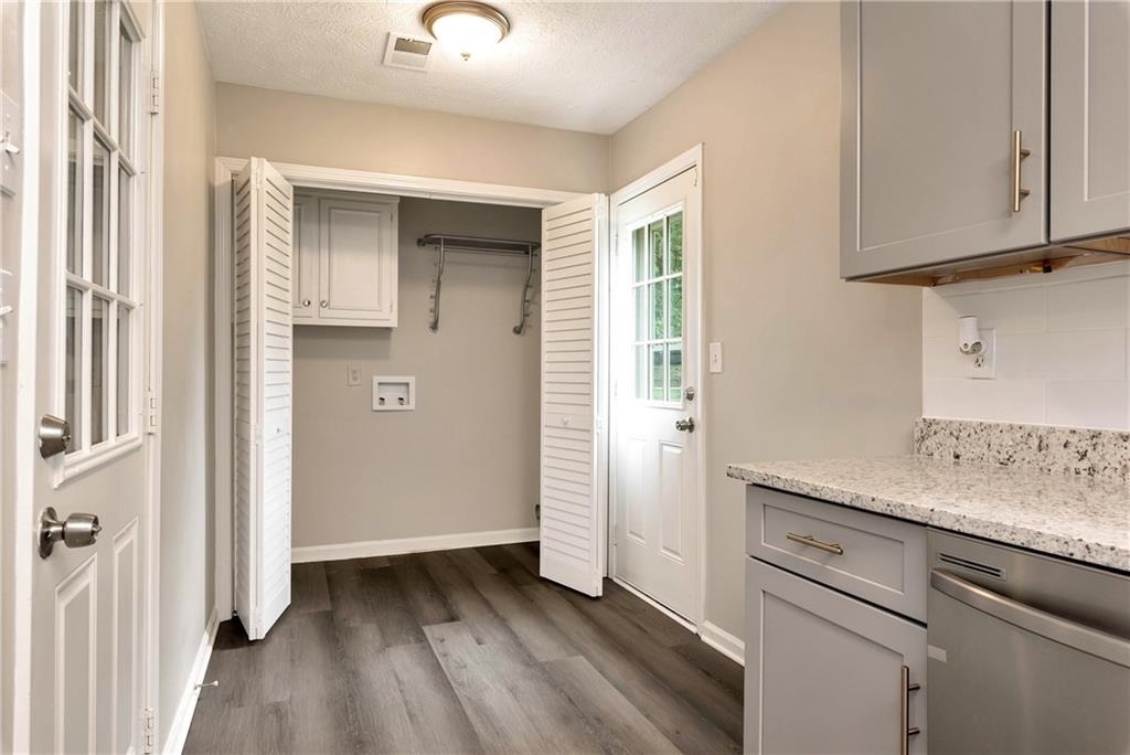 649 Oakland Way - Photo 20