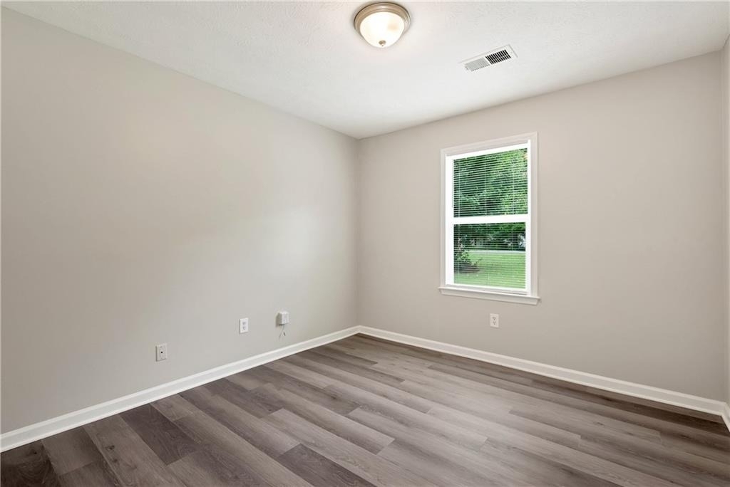 649 Oakland Way - Photo 33