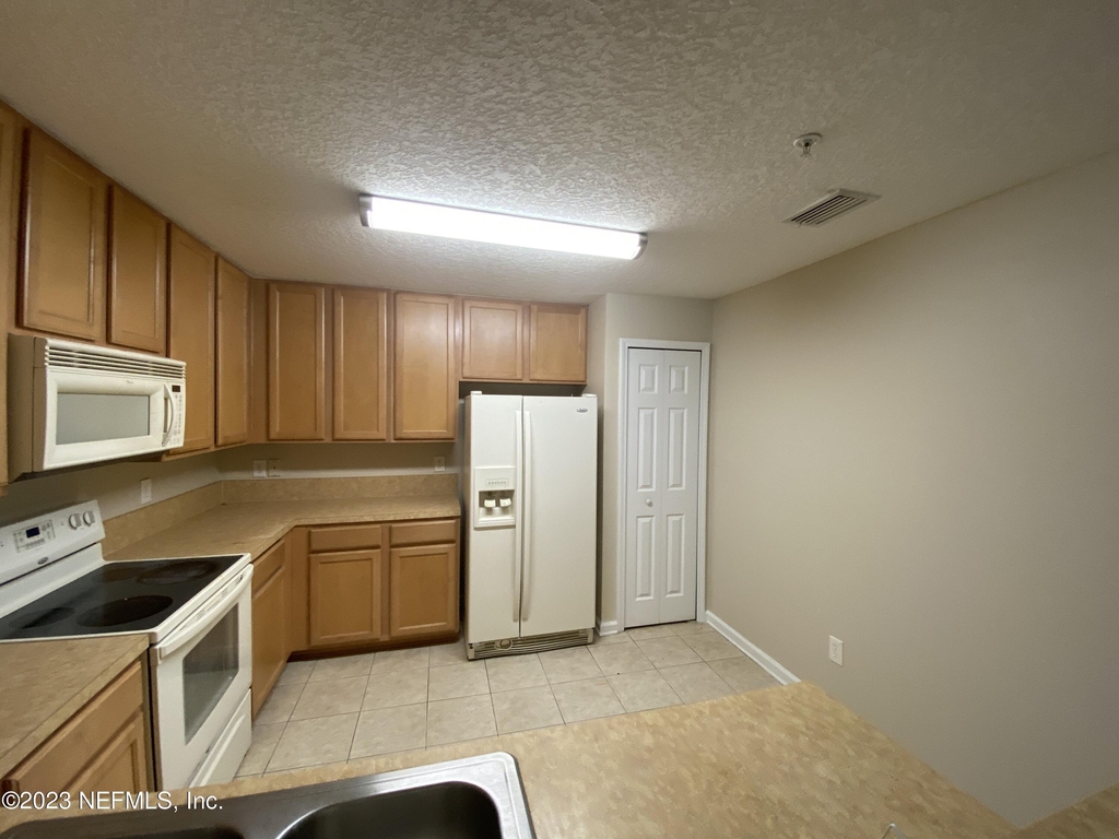 8204 White Falls Boulevard - Photo 36