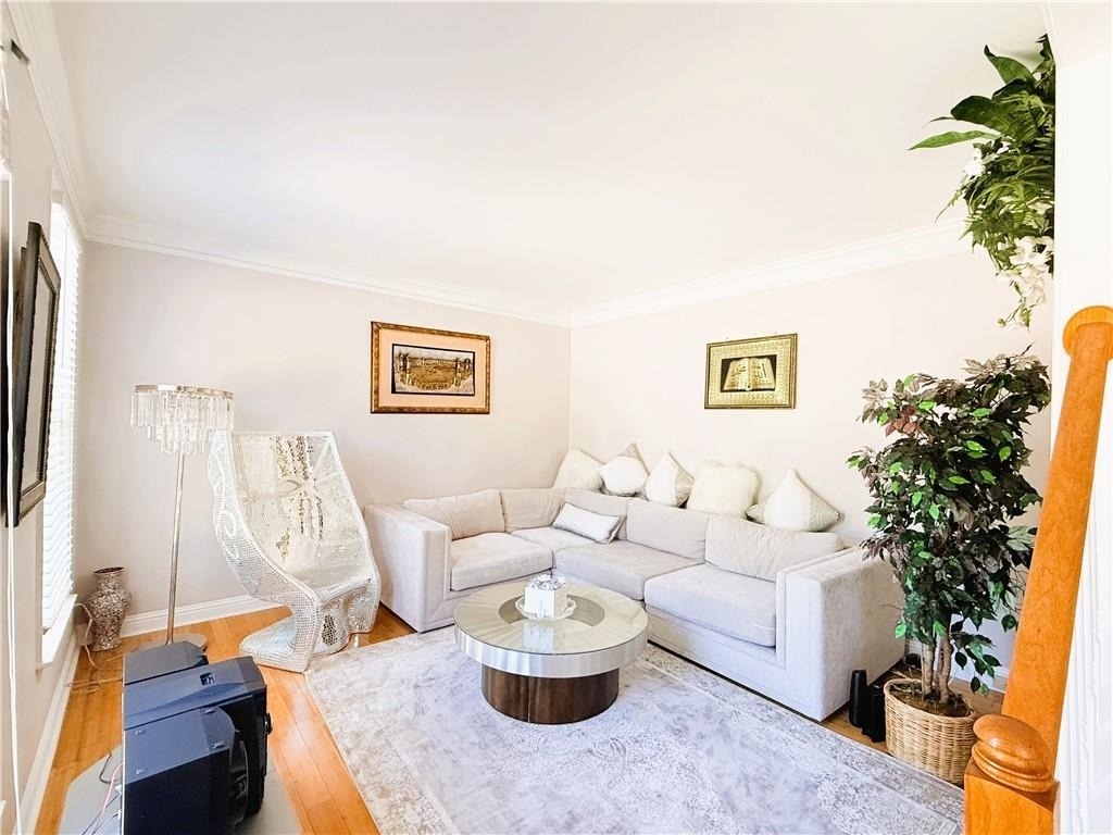 2834 Gavin Place - Photo 6