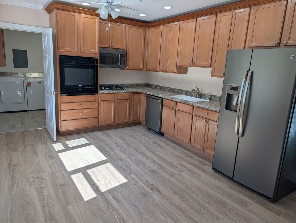 2515 E Cass Street - Photo 2