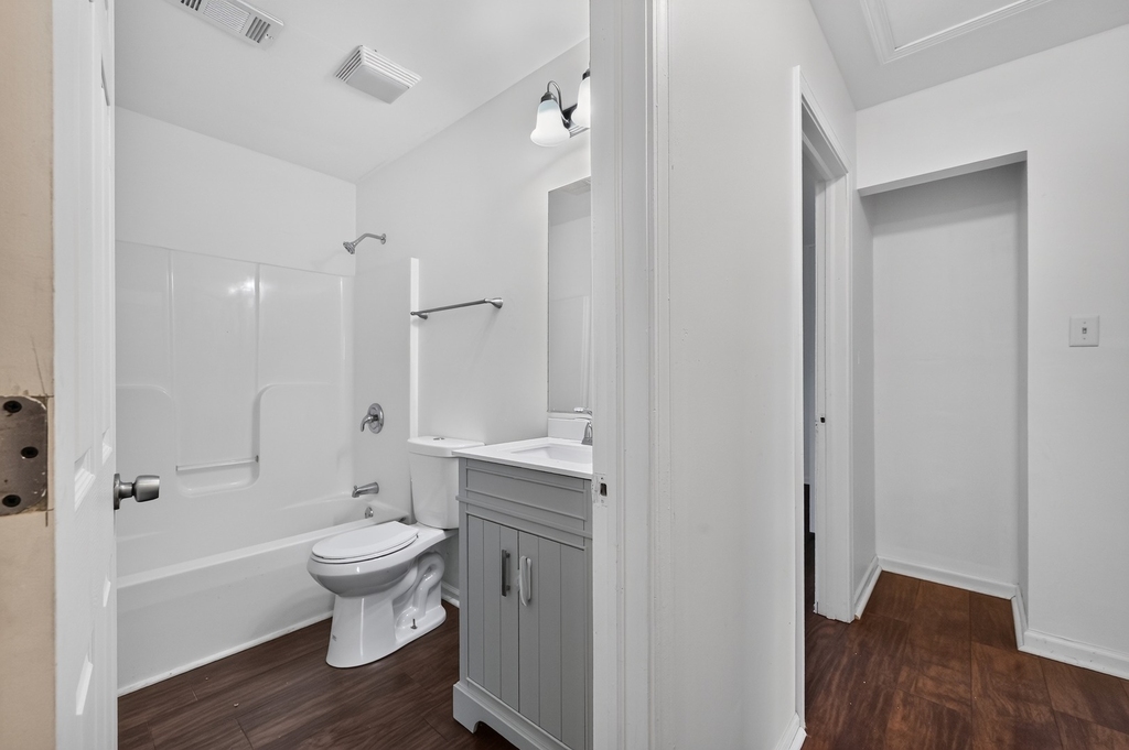 1301 Berkeley Avenue - Photo 31