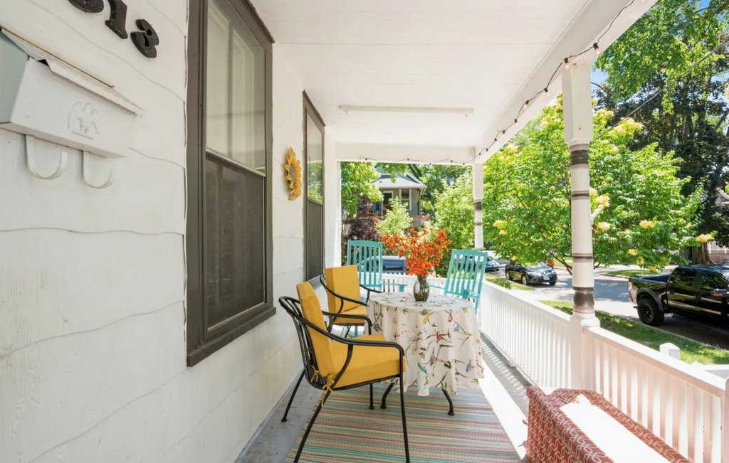 813 Hamlin Street - Photo 3