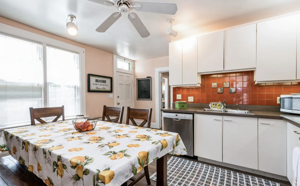 813 Hamlin Street - Photo 10